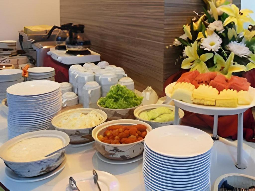 Ubon Hotel Убонратчатхані Екстер'єр фото