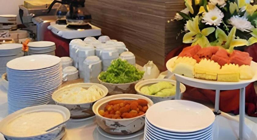Ubon Hotel Убонратчатхані Екстер'єр фото